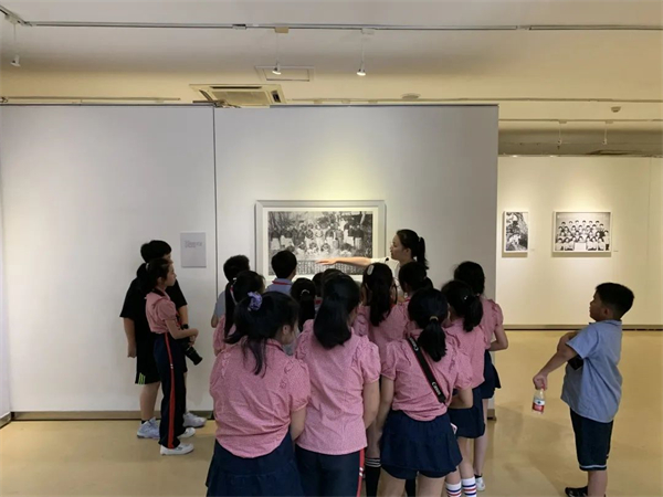 参观摄影博物馆3.jpg