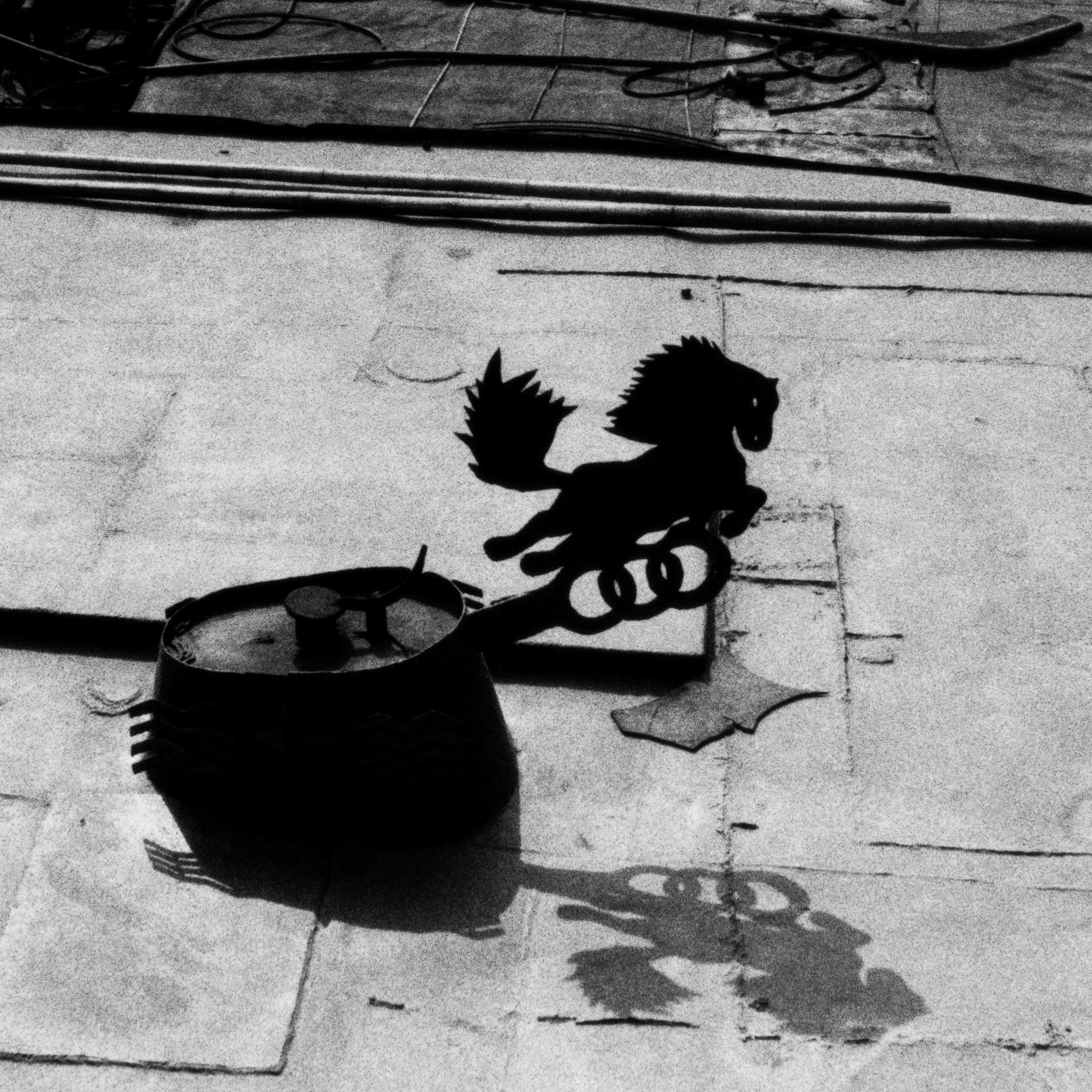 陆元敏 苏州河 1992年.jpg